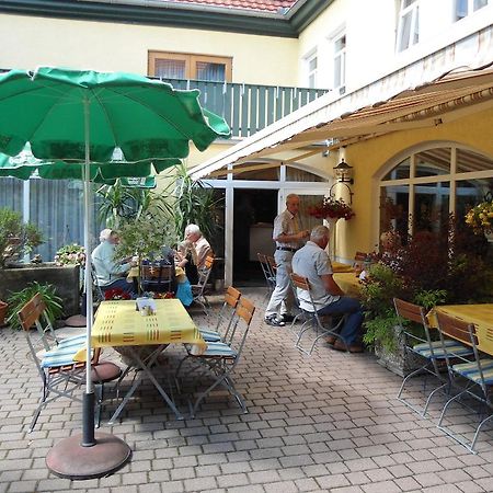 Gasthof Und Landhotel Zur Ausspanne Klipphausen Екстериор снимка