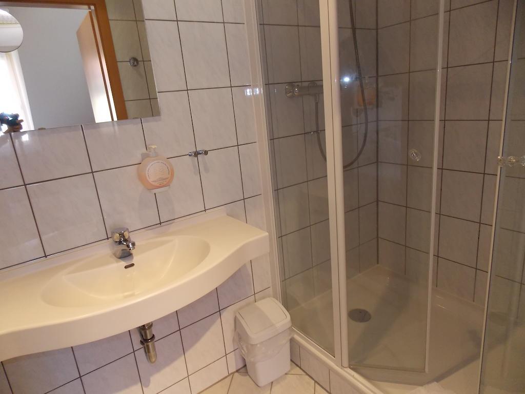 Gasthof Und Landhotel Zur Ausspanne Klipphausen Стая снимка
